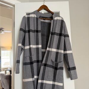 Tahari Gray and Black Plaid Cardigan